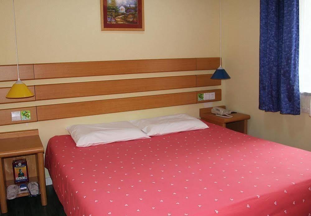 Home Inn Chongqing Jiangbei Airport Shuangfeng Road Exterior foto